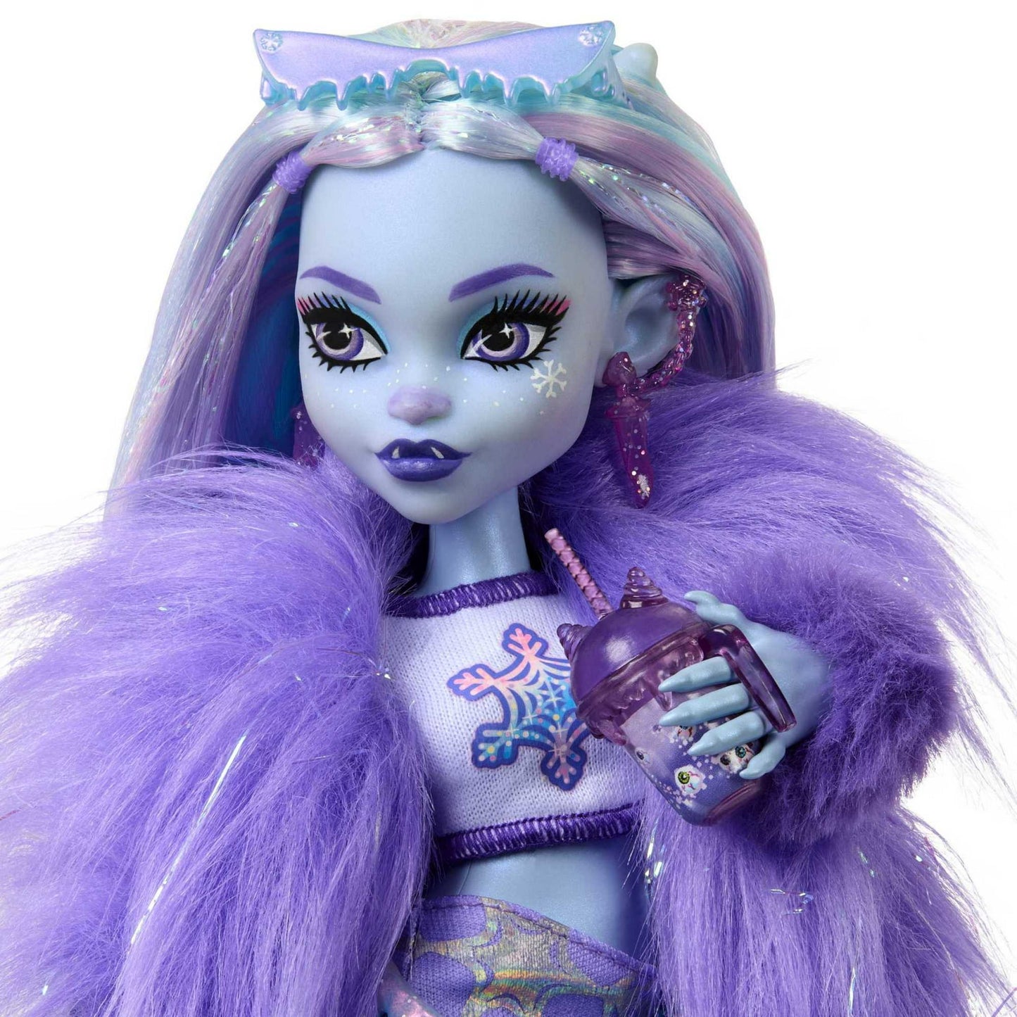 Monster High Abbey Bominable Yeti Fashion Doll with Pet Mammoth and Themed Accessories, Collectible