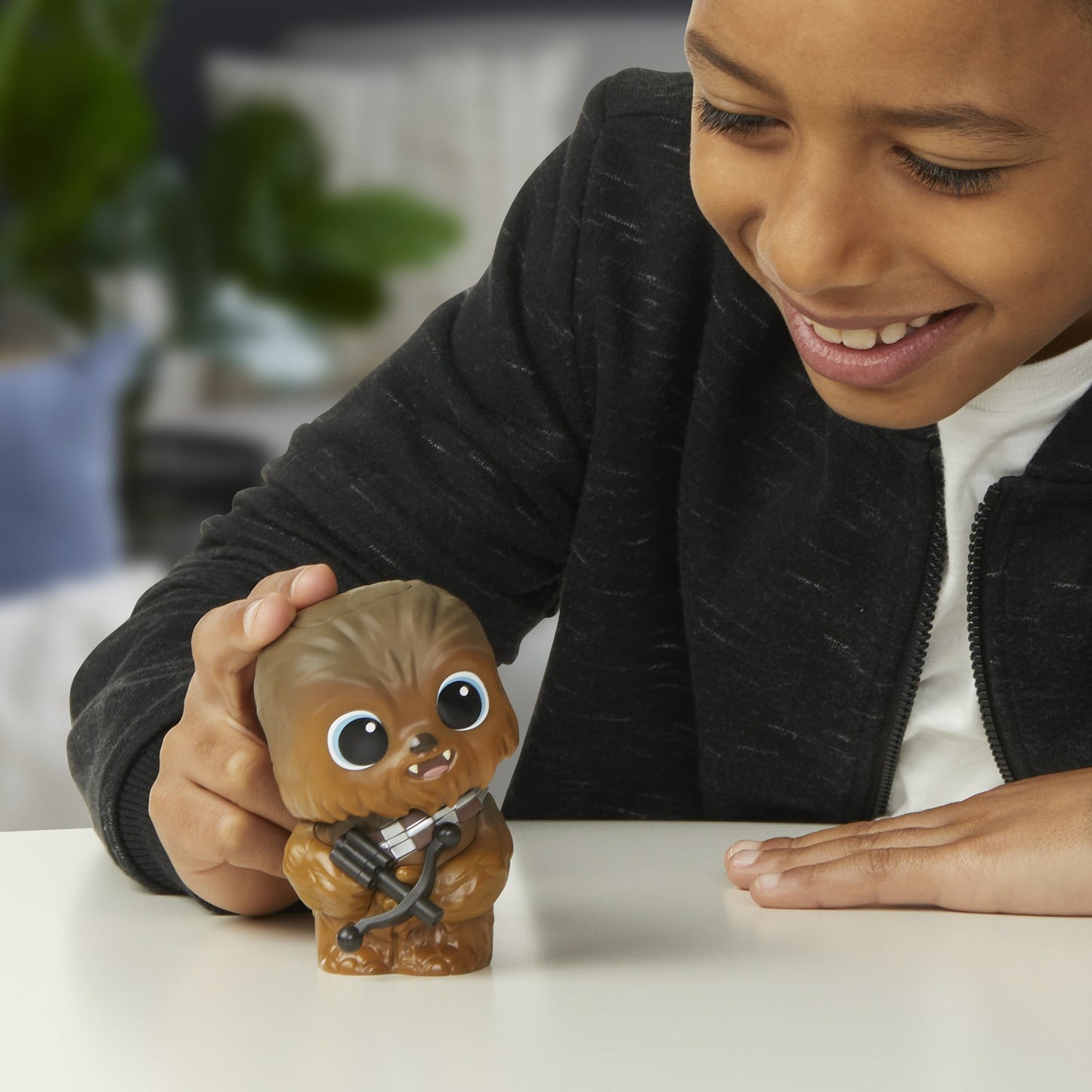 Star Wars Droidables Chewbacca, Star Wars Electronic Figure, Interactive Toys (4")