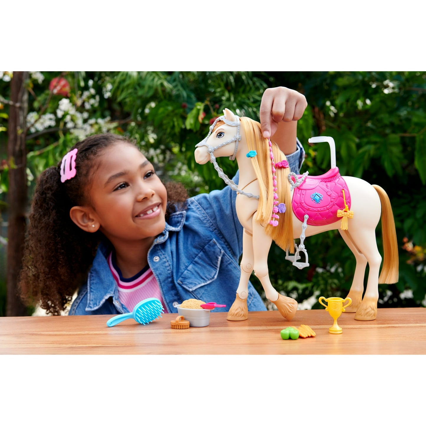 Barbie Mysteries: The Great Horse Chase Interactive Toy Horse with Sounds, Music & Accessories