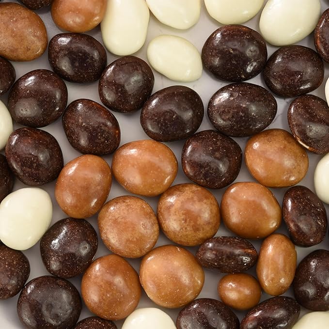 Yupik Triple Chocolate Espresso Coffee Beans, 2.2 lb (35.2 oz), Coffee Beans Covered in Milk Chocolate, White Chocolate & Dark Chocolate, Smooth & Crunchy, Sweet Snacks, Ideal for Topping & Baking